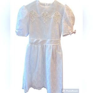 Beautiful Vintage White Communion Dress with Bows, Lace, Beads & Sequins.Size=10